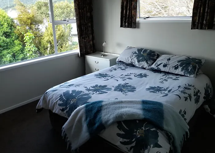 Rotoiti Lakehouse Retreat Rotorua